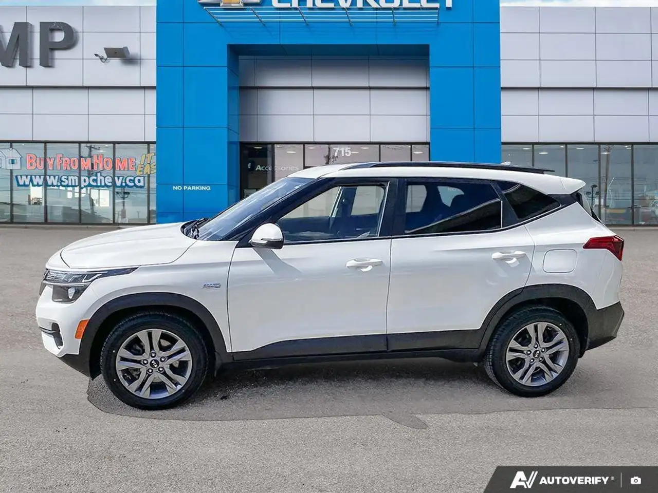 Kia Seltos снимка Kia Seltos