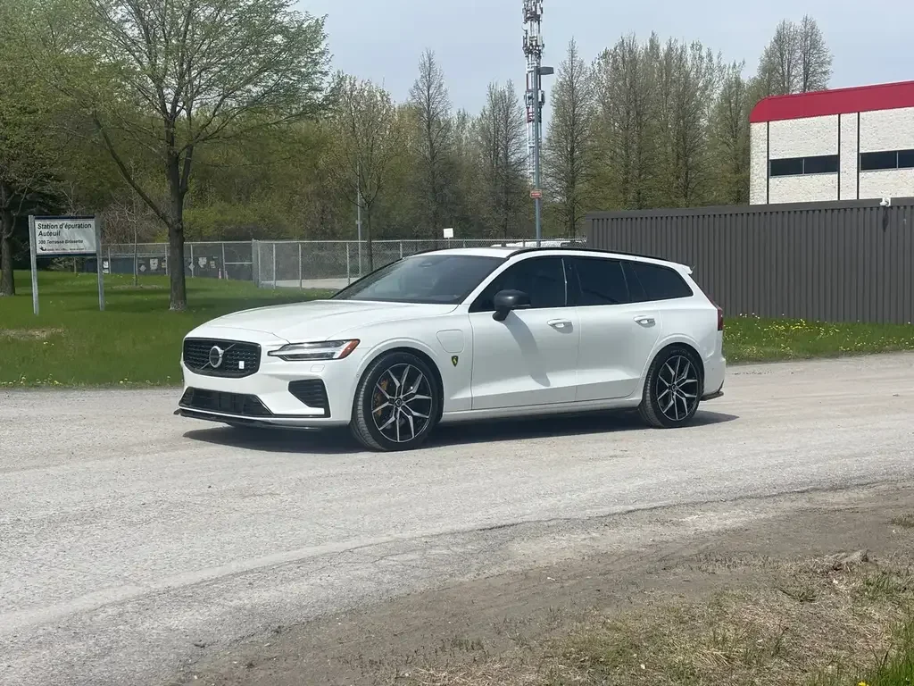 Volvo V60 снимка Volvo V60