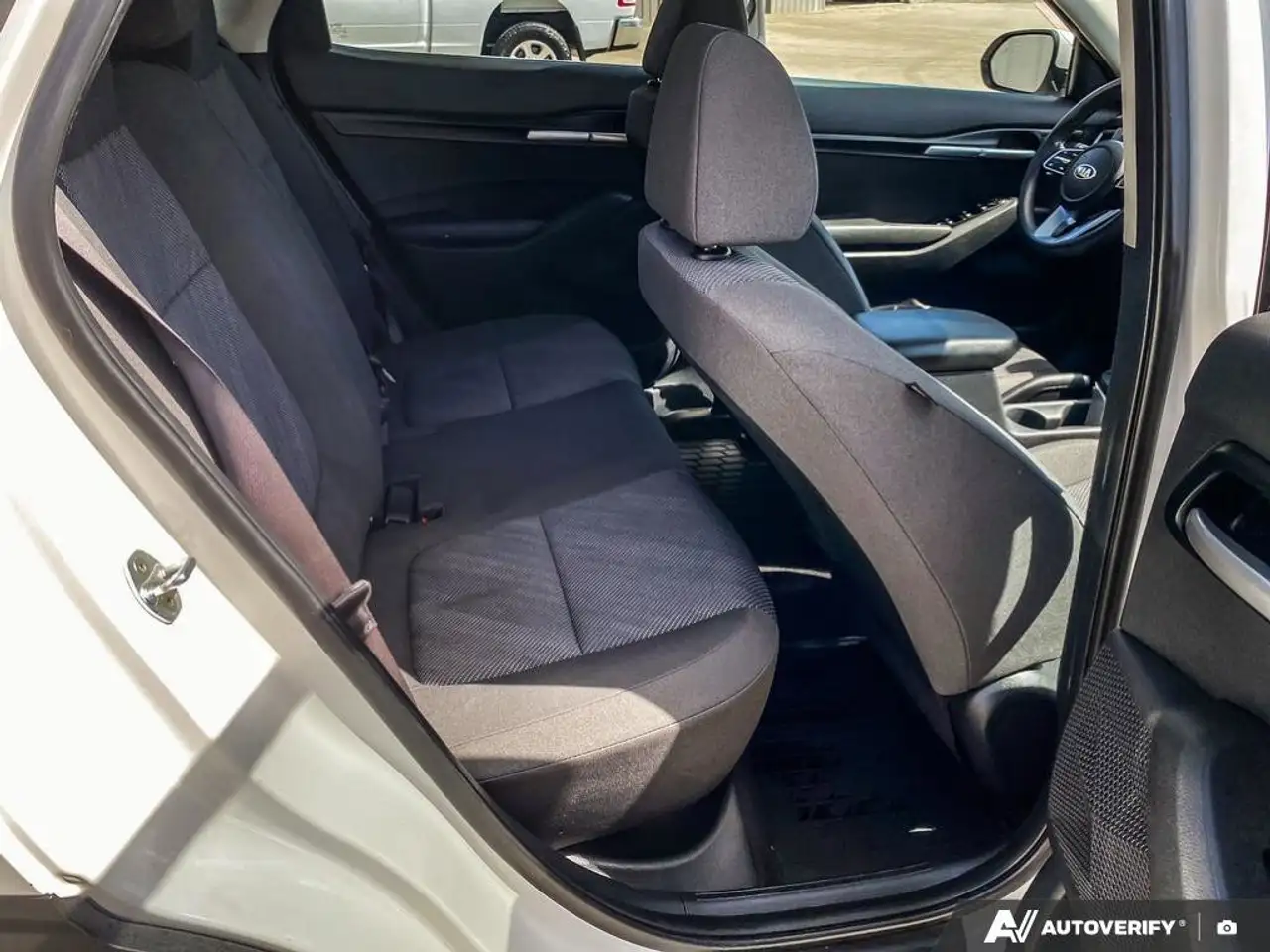 Kia Seltos снимка Kia Seltos