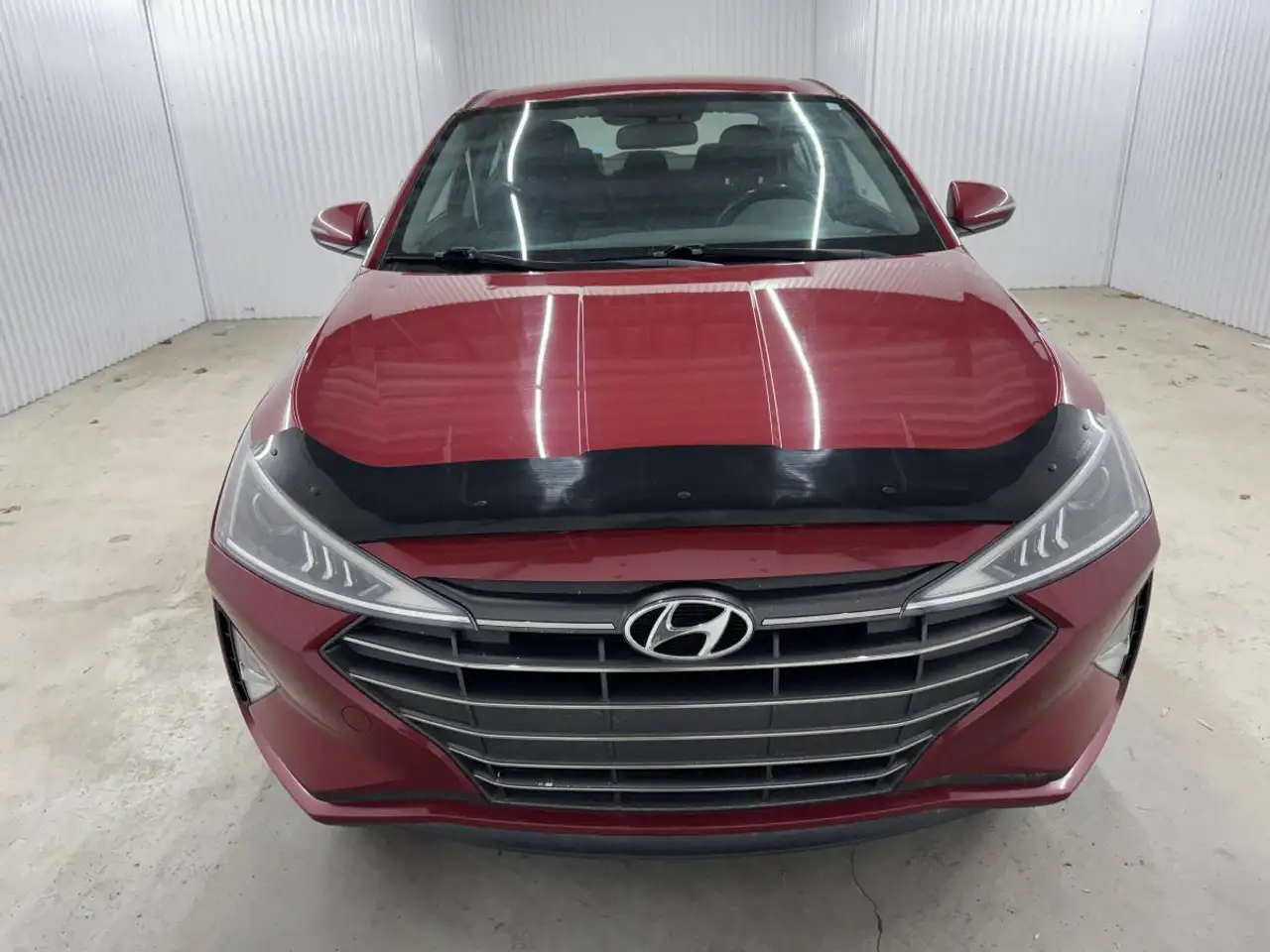 Hyundai ELANTRA снимка Hyundai ELANTRA