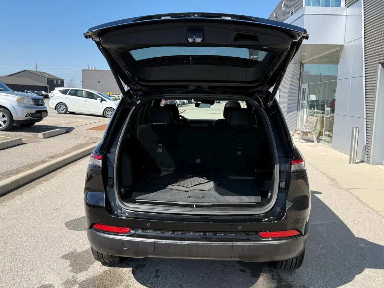 Jeep Grand Cherokee photo Jeep Grand Cherokee