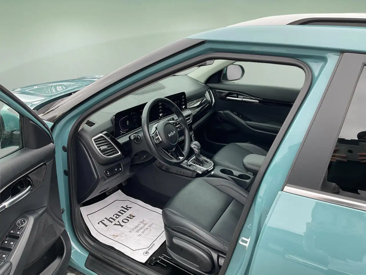 Kia Seltos снимка Kia Seltos