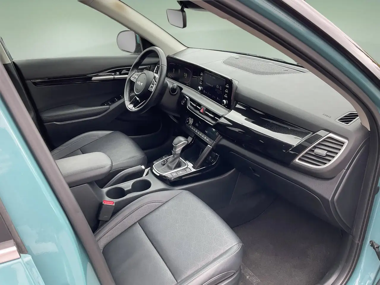 Kia Seltos снимка Kia Seltos
