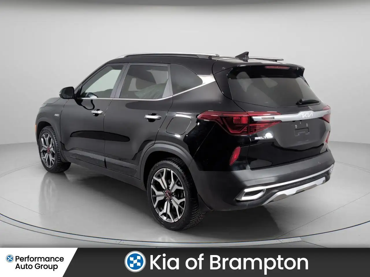 Kia Seltos снимка Kia Seltos