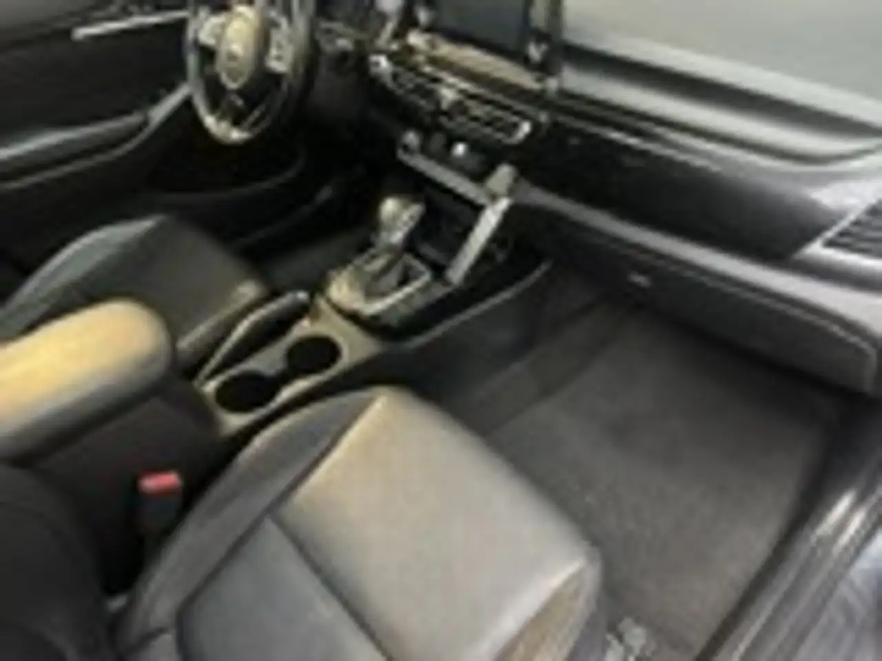 Kia Seltos снимка Kia Seltos