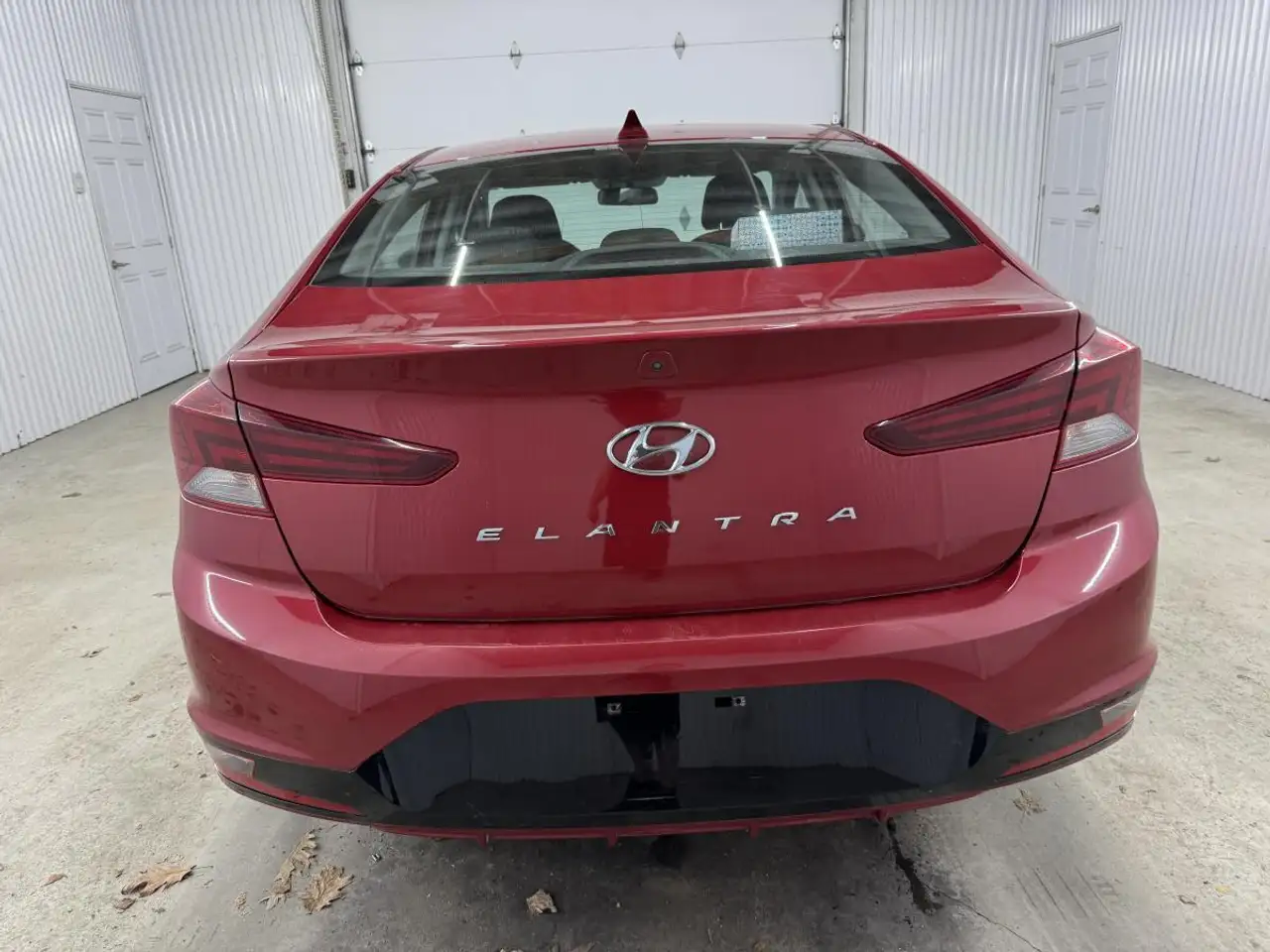 Hyundai ELANTRA снимка Hyundai ELANTRA