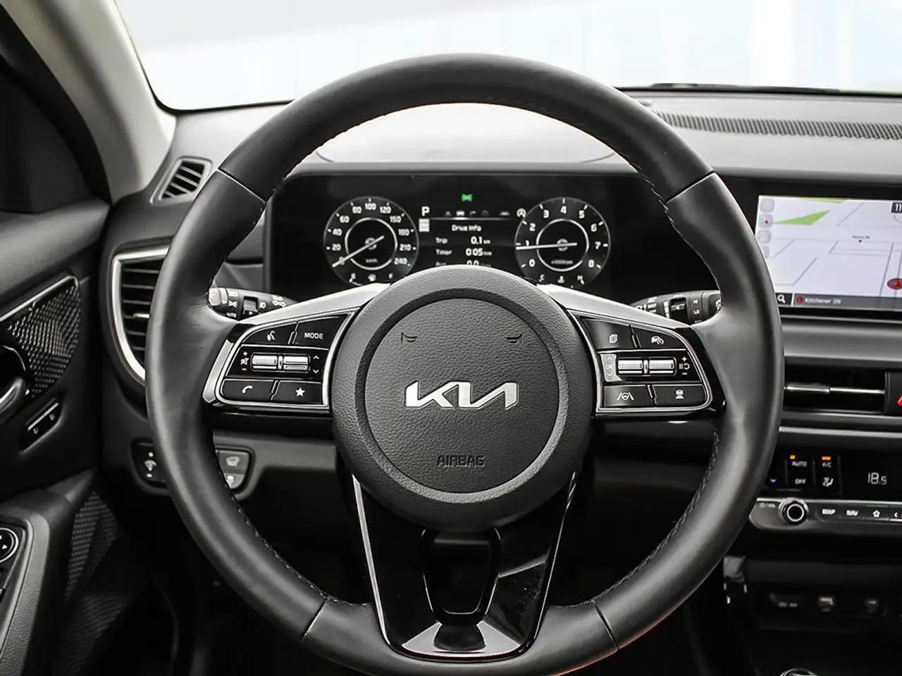 Kia Seltos снимка Kia Seltos