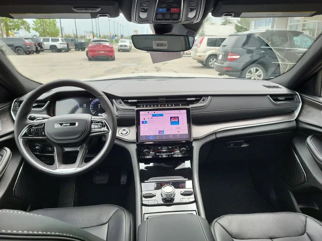 Jeep Grand Cherokee снимка Jeep Grand Cherokee
