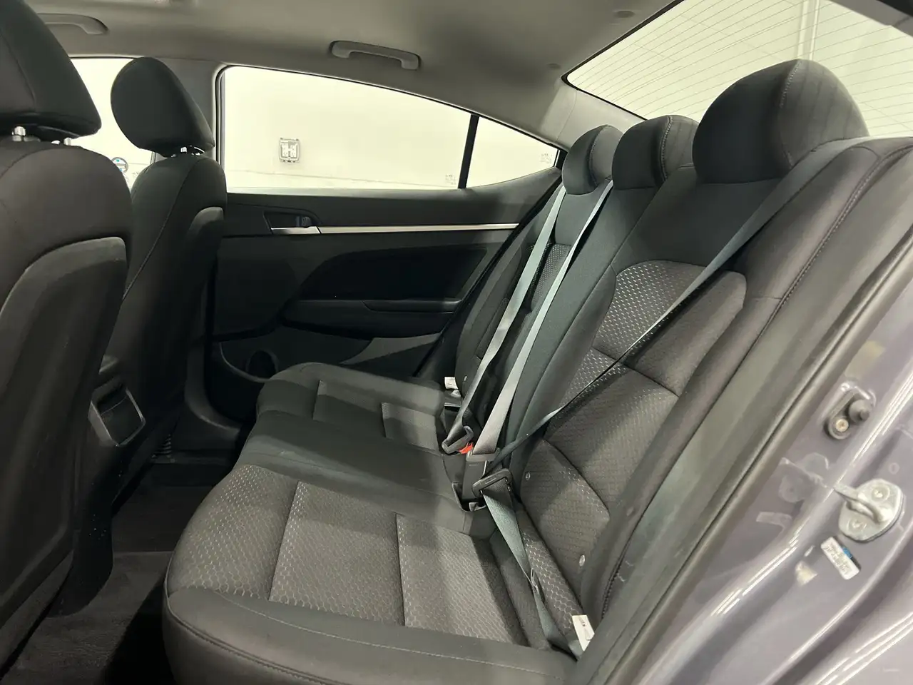 Hyundai ELANTRA снимка Hyundai ELANTRA