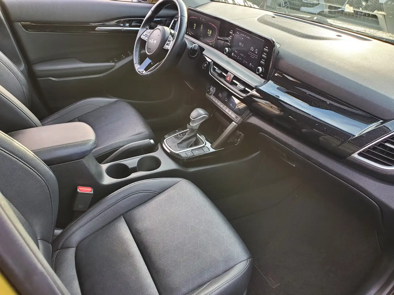 Kia Seltos снимка Kia Seltos