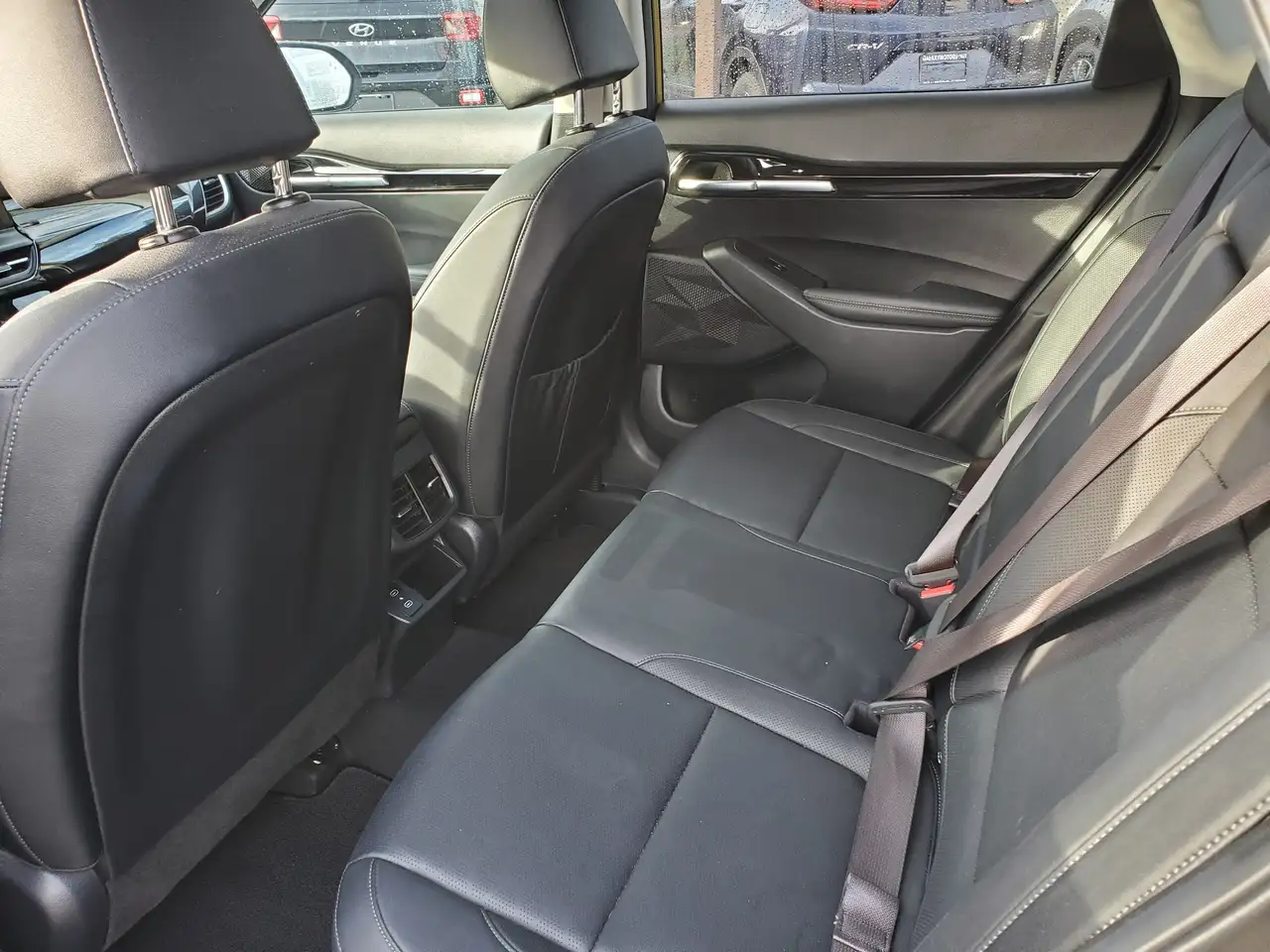 Kia Seltos снимка Kia Seltos