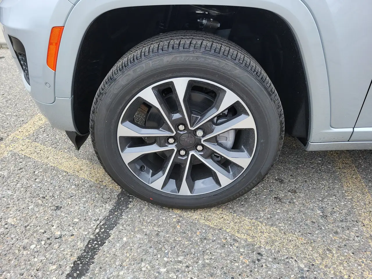 Jeep Grand Cherokee снимка Jeep Grand Cherokee