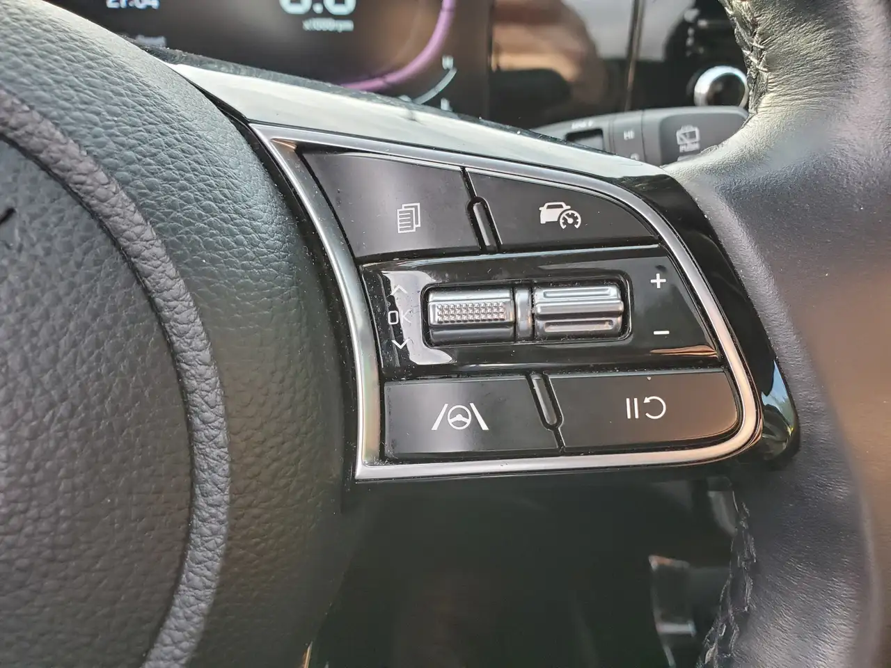 Kia Seltos снимка Kia Seltos