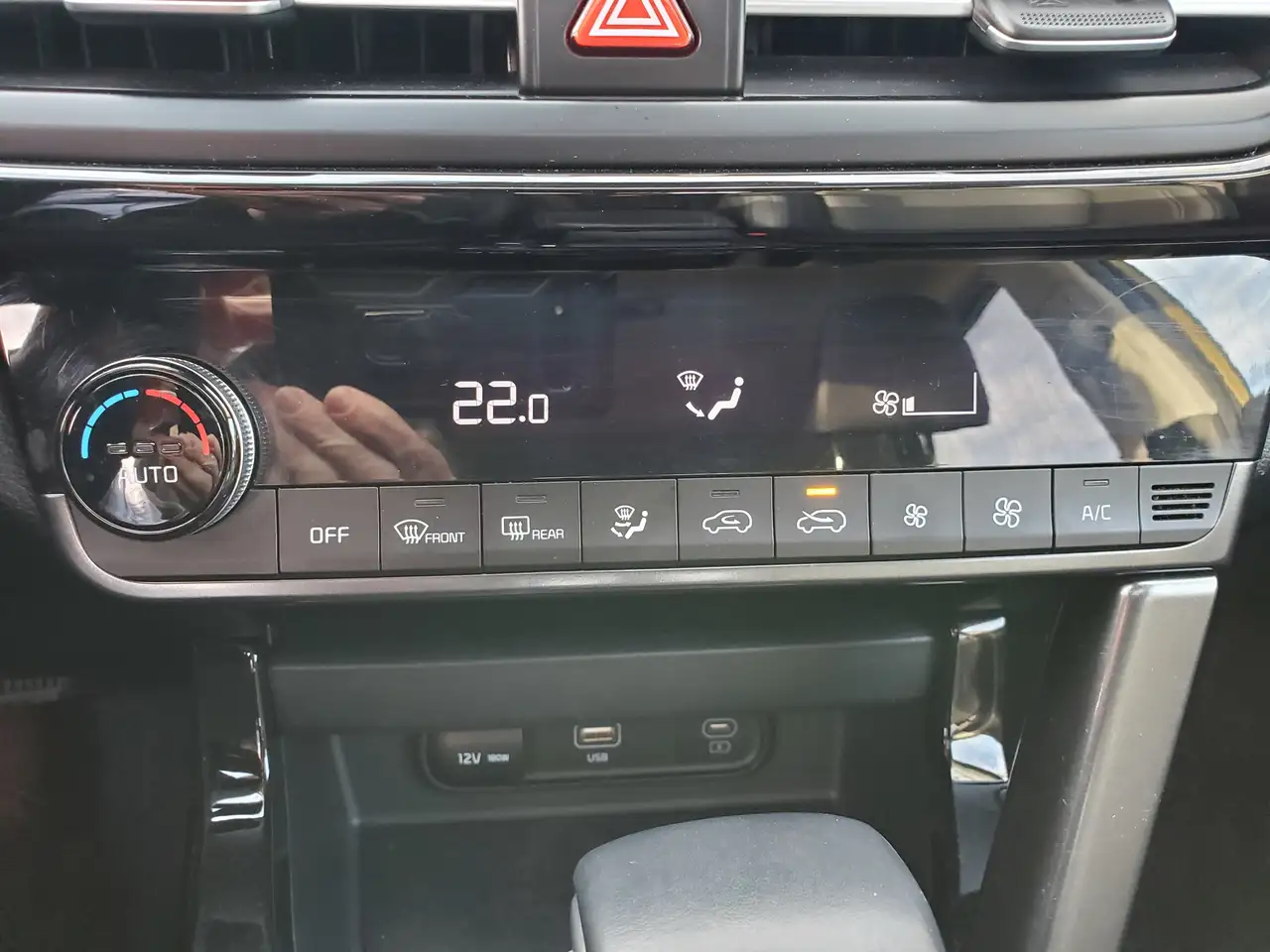 Kia Seltos снимка Kia Seltos