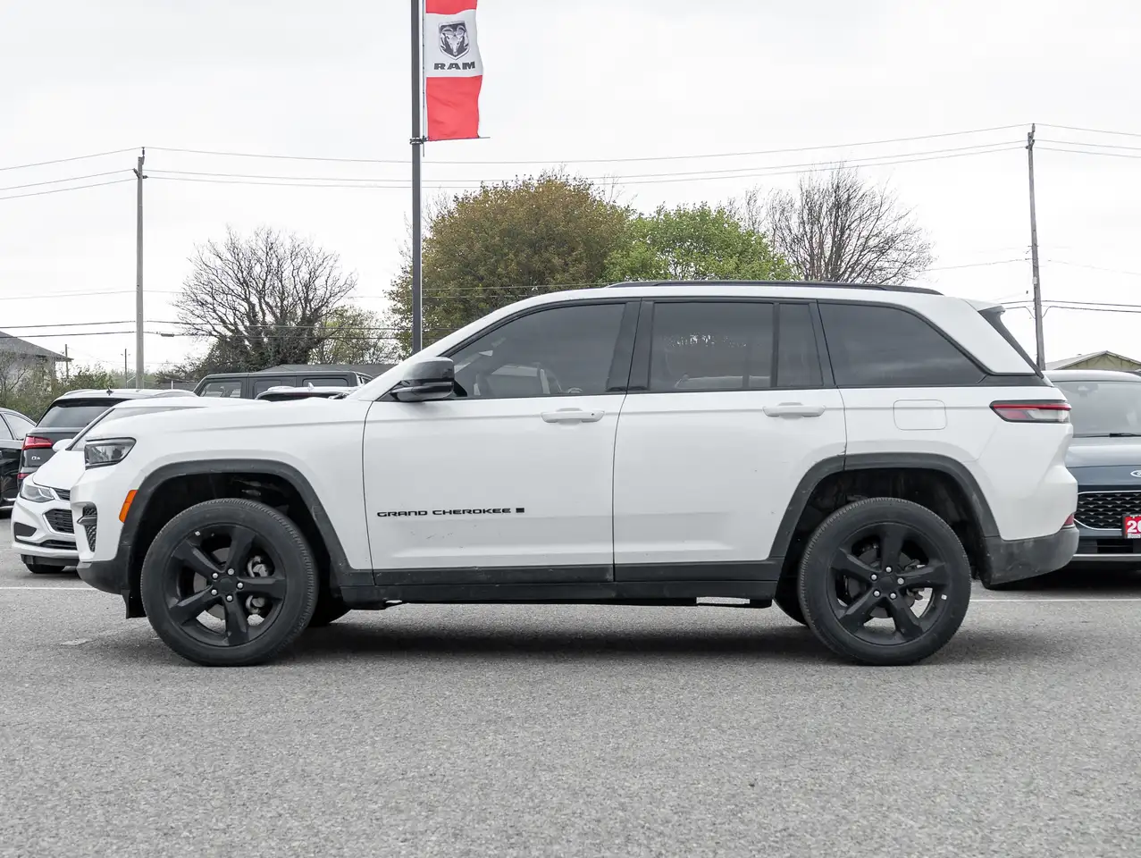 Jeep Grand Cherokee снимка Jeep Grand Cherokee