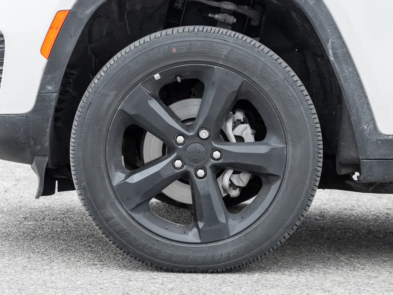 Jeep Grand Cherokee снимка Jeep Grand Cherokee