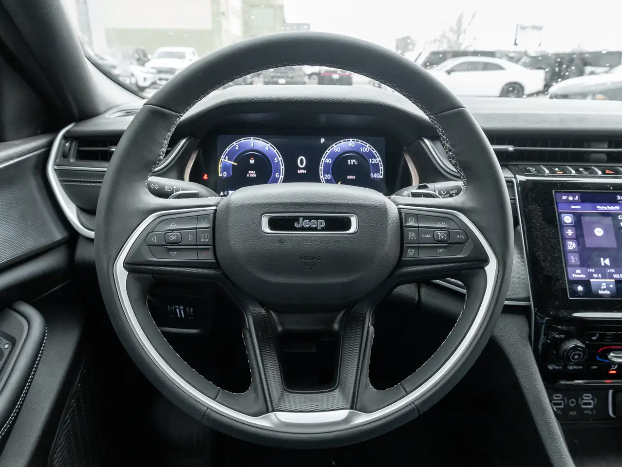Jeep Grand Cherokee снимка Jeep Grand Cherokee