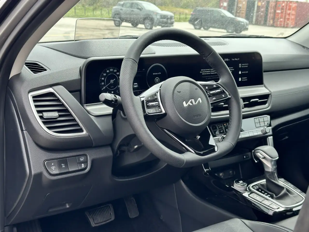 Kia Seltos снимка Kia Seltos