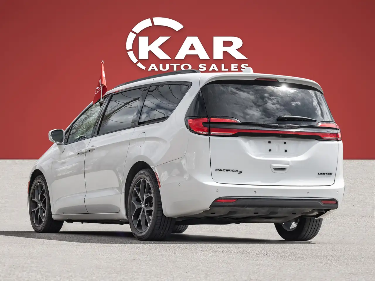 Chrysler Pacifica снимка Chrysler Pacifica