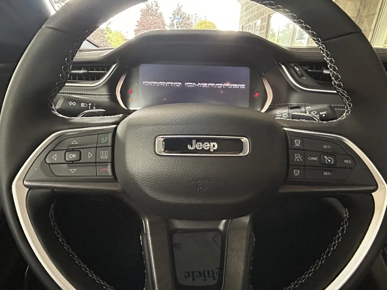 Jeep Grand Cherokee снимка Jeep Grand Cherokee