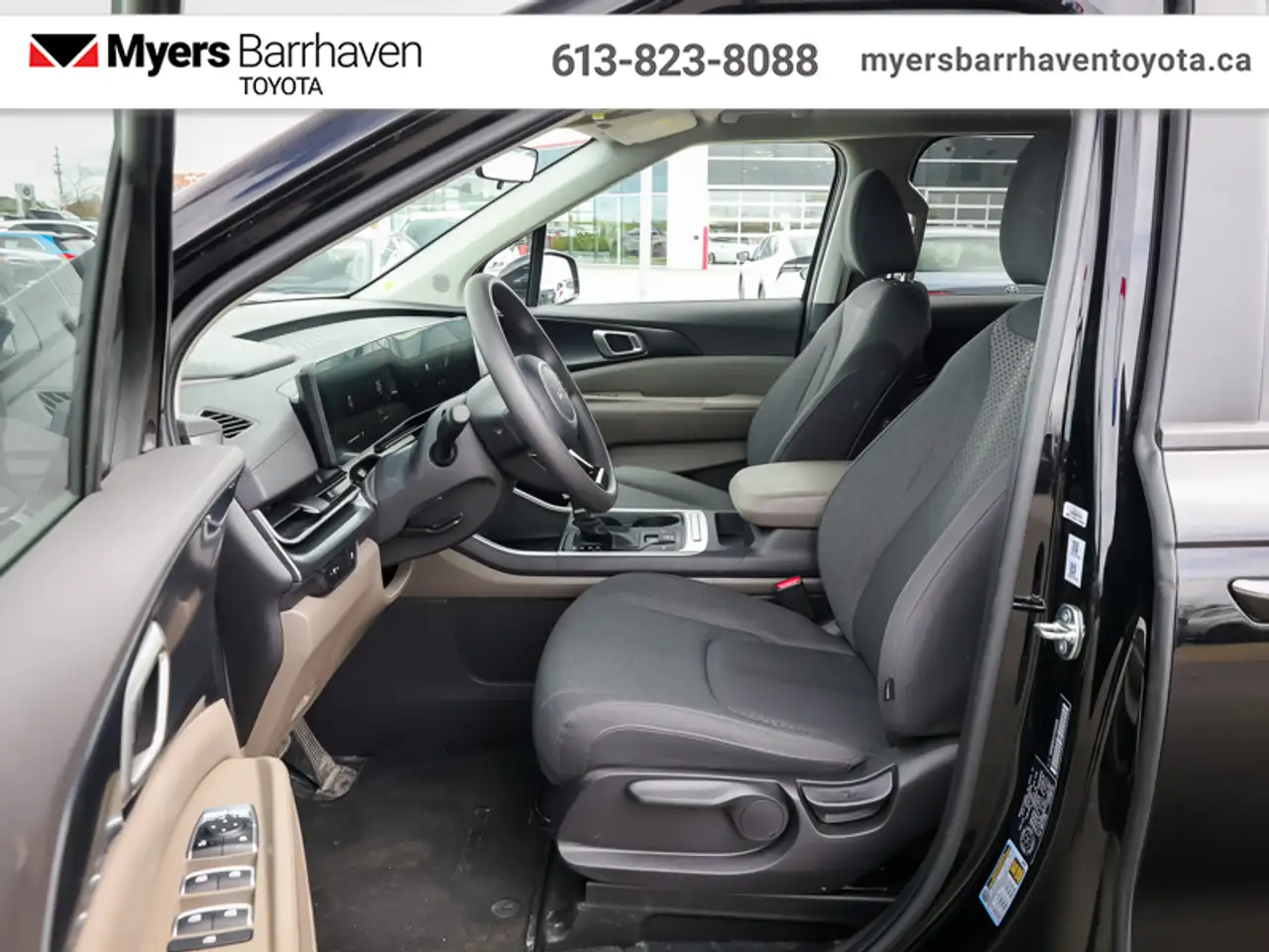 Kia Carnival photo Kia Carnival