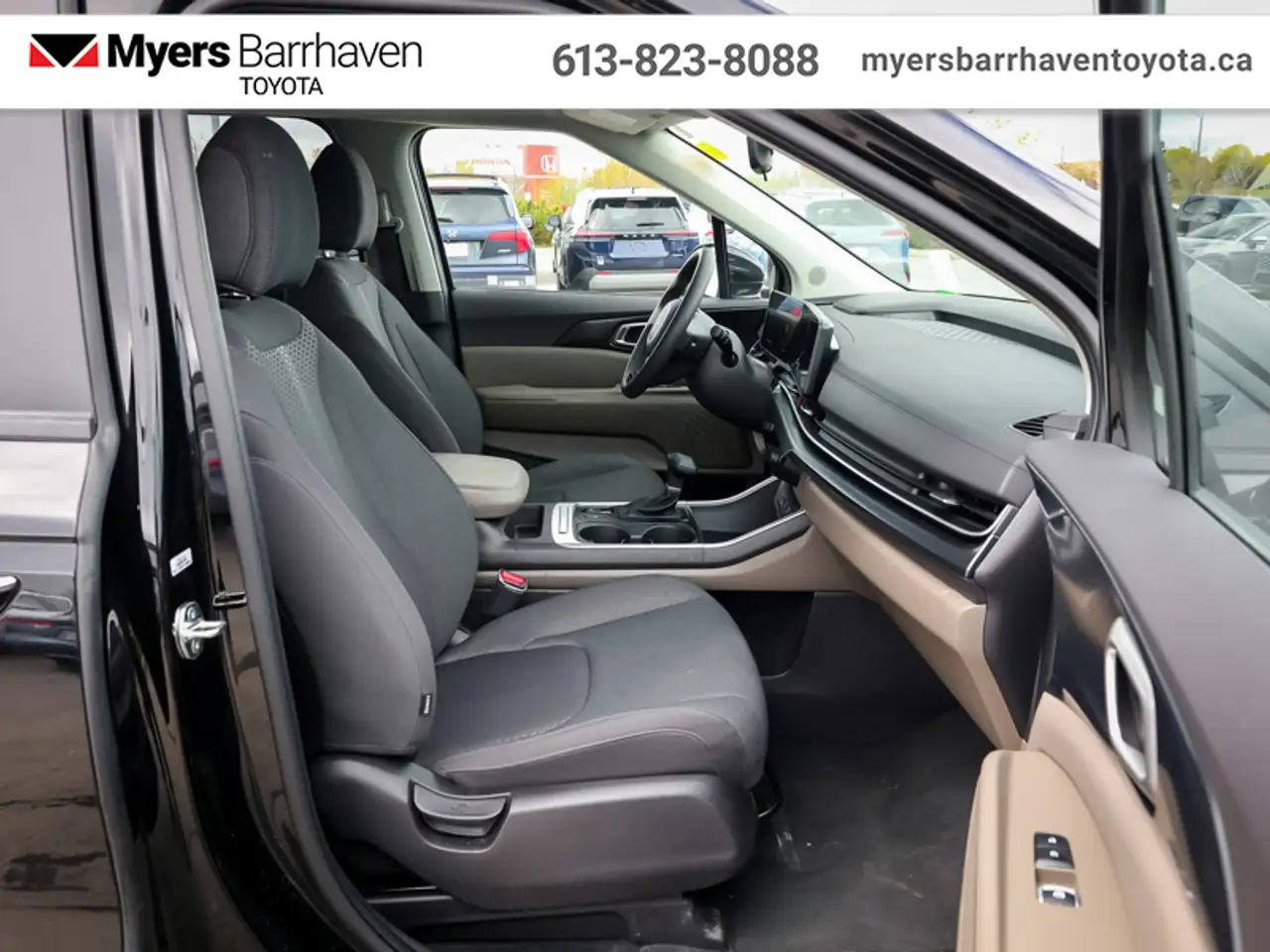Kia Carnival photo Kia Carnival