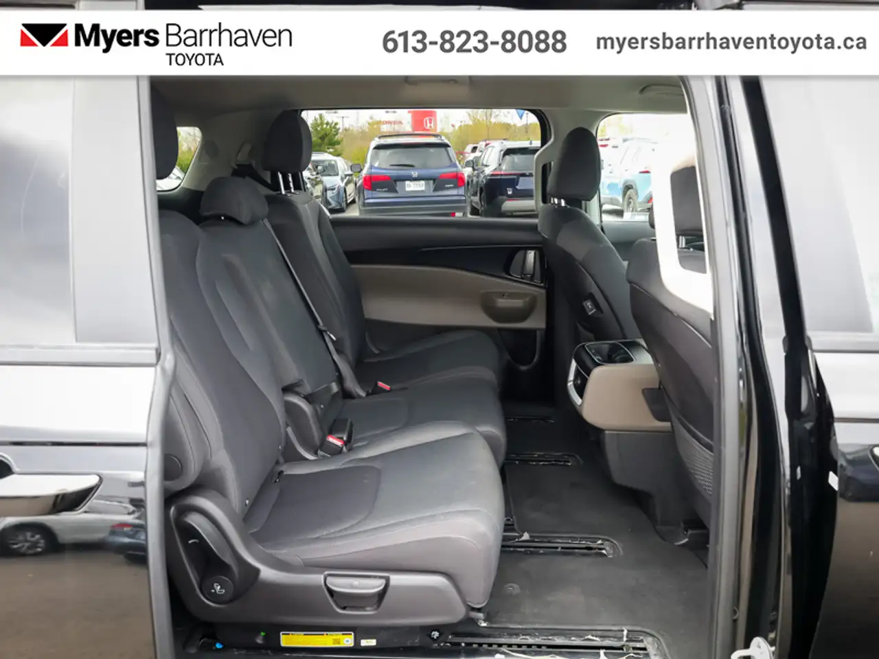 Kia Carnival photo Kia Carnival