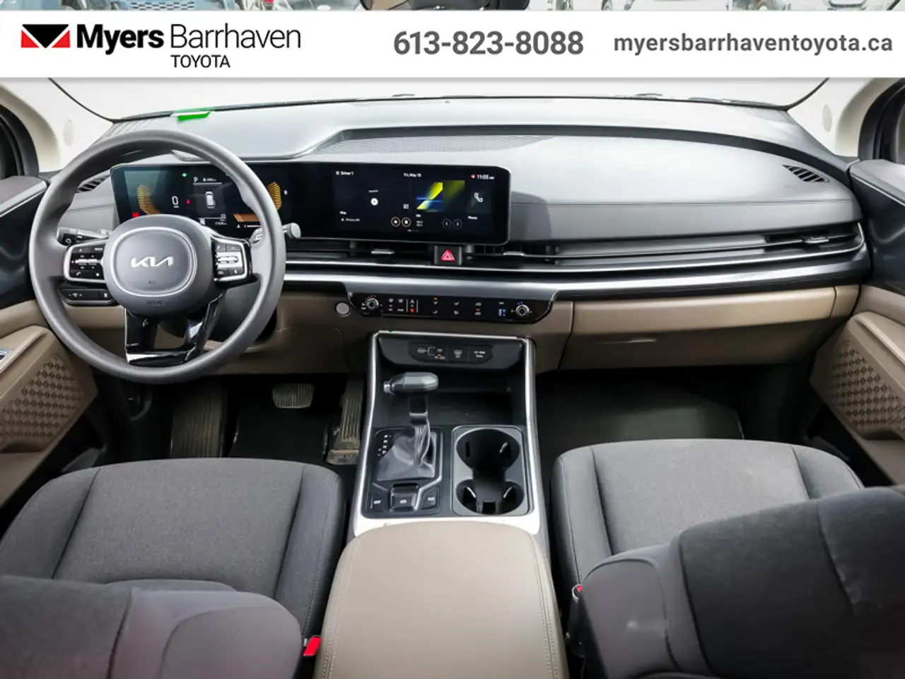 Kia Carnival photo Kia Carnival