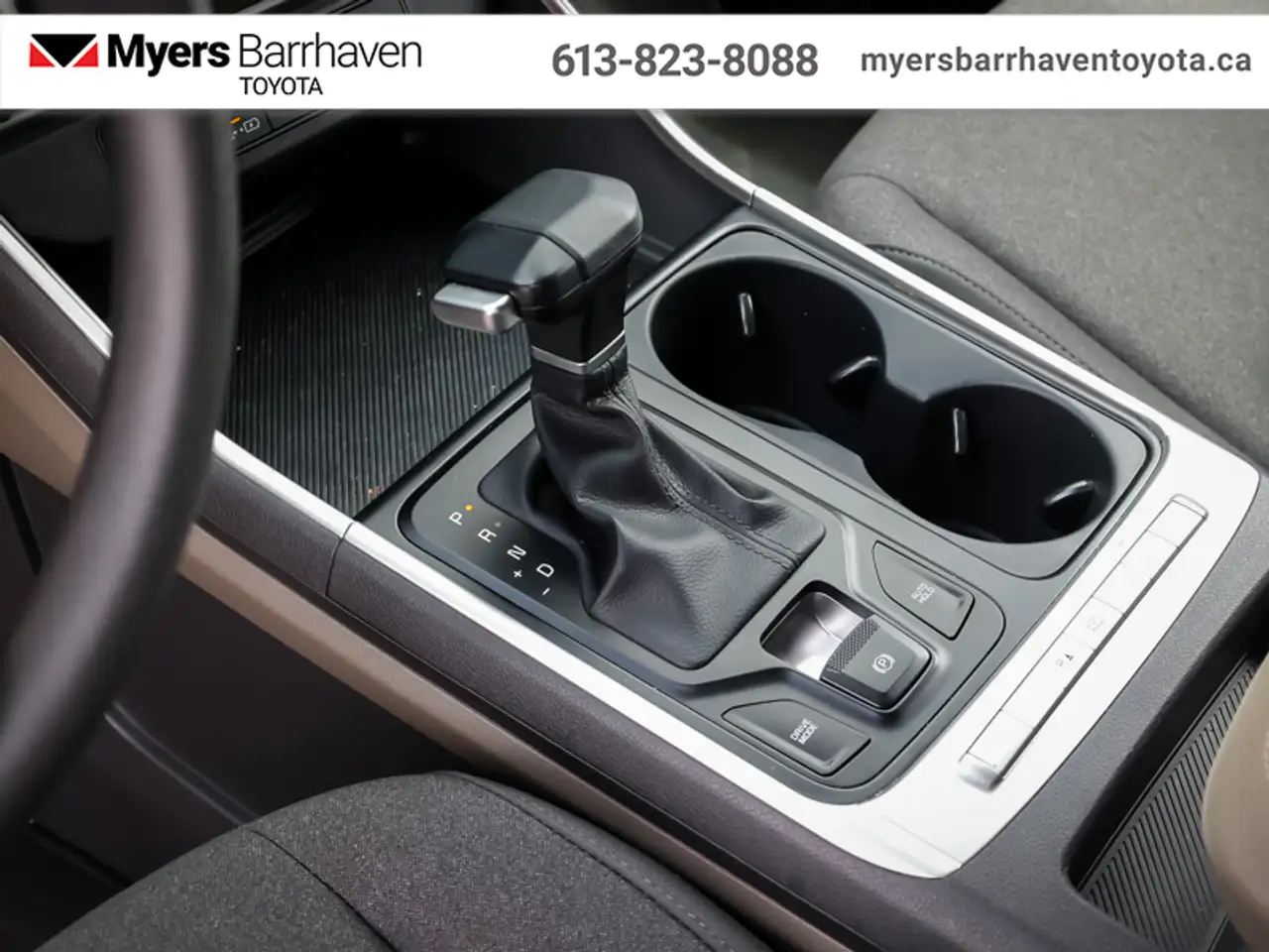 Kia Carnival photo Kia Carnival