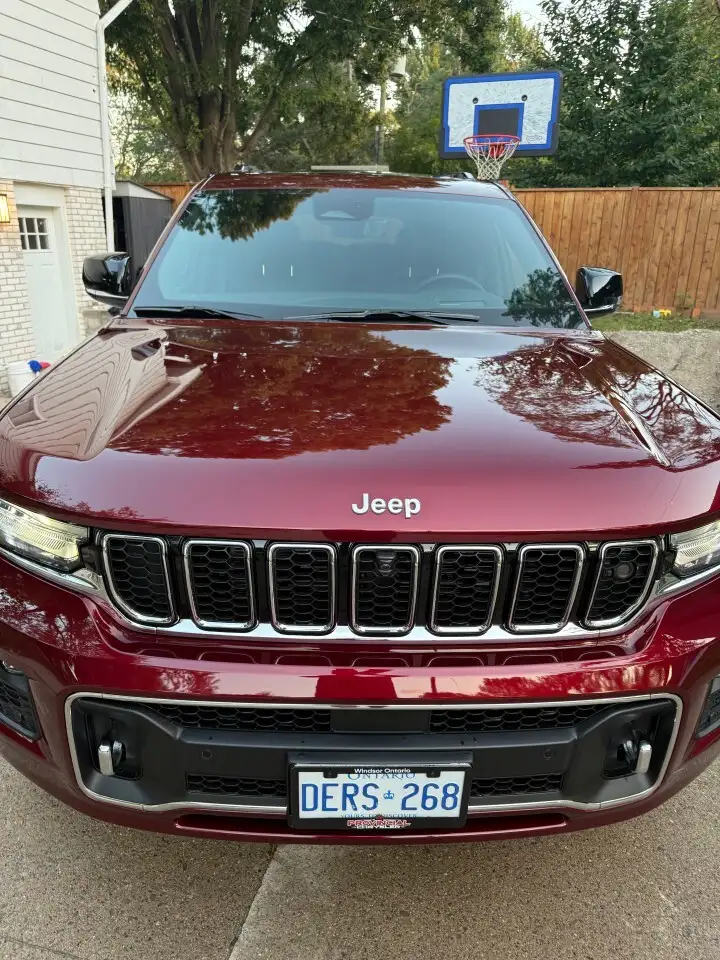 Jeep Grand Cherokee снимка Jeep Grand Cherokee