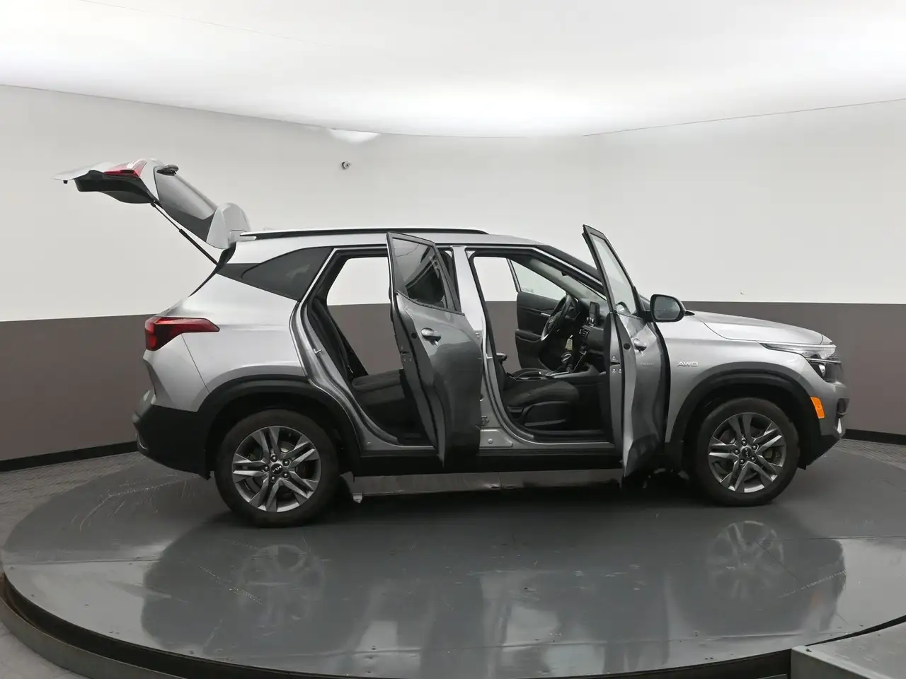 Kia Seltos photo Kia Seltos