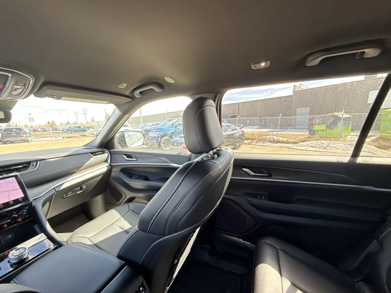 Jeep Grand Cherokee снимка Jeep Grand Cherokee