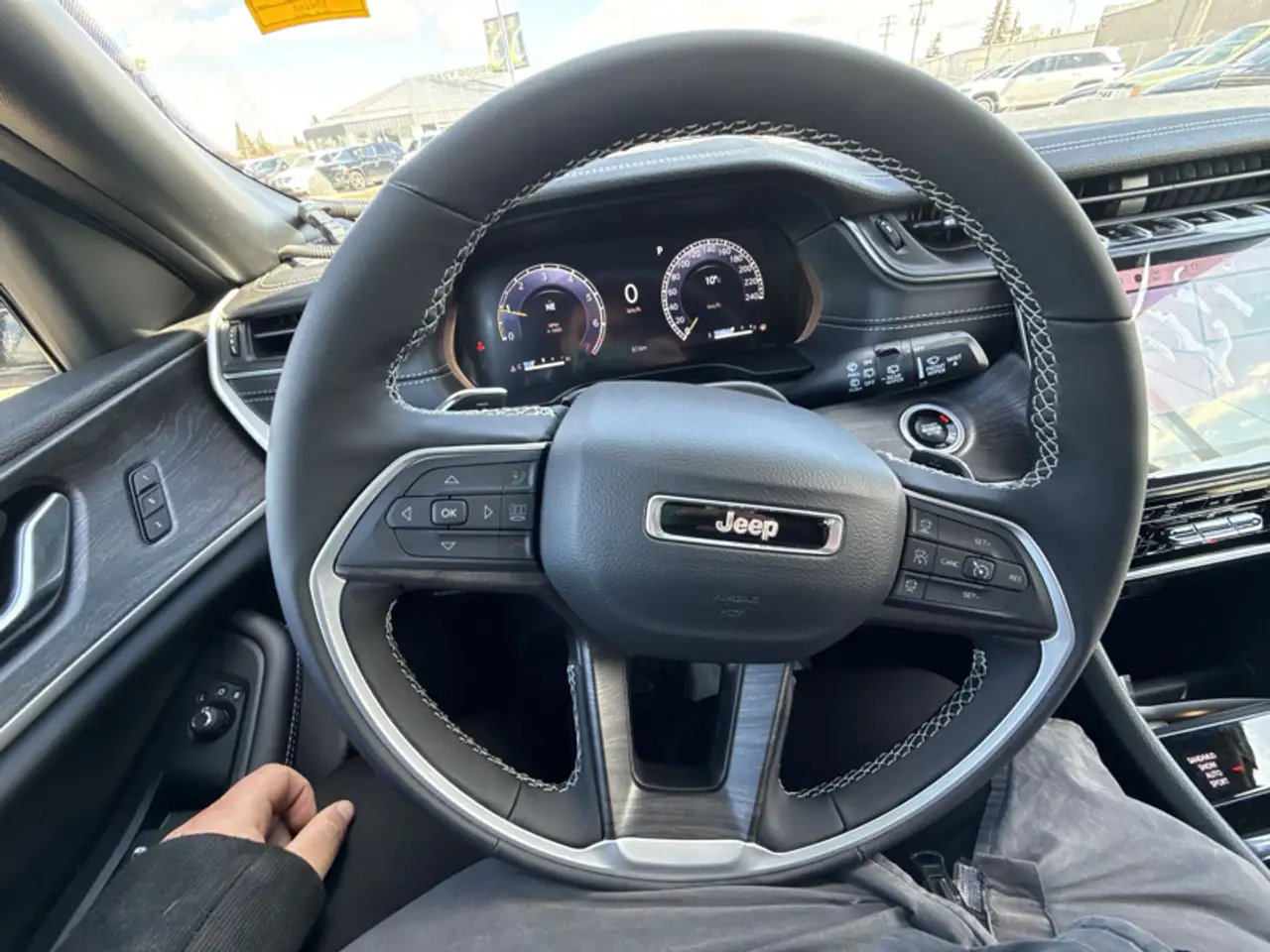 Jeep Grand Cherokee снимка Jeep Grand Cherokee