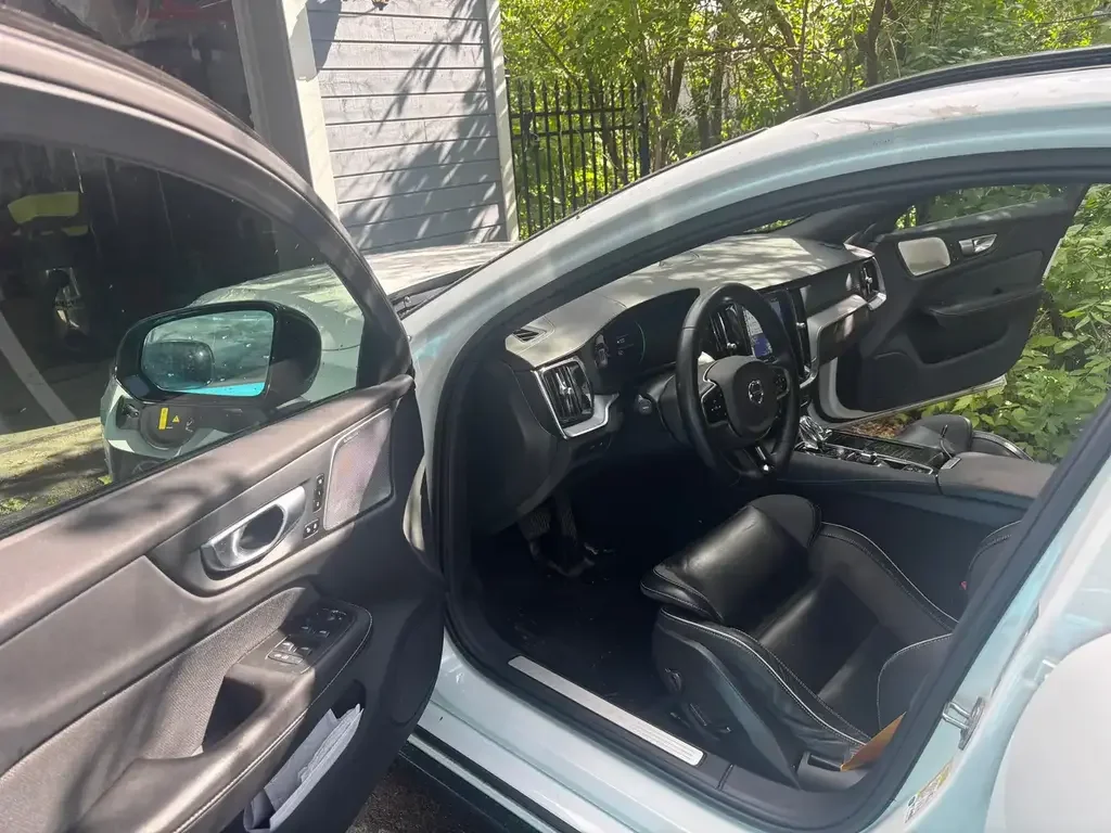 Volvo V60 снимка Volvo V60