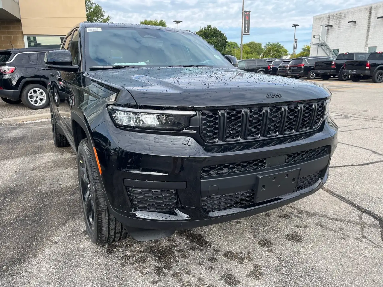 Jeep Grand Cherokee снимка Jeep Grand Cherokee