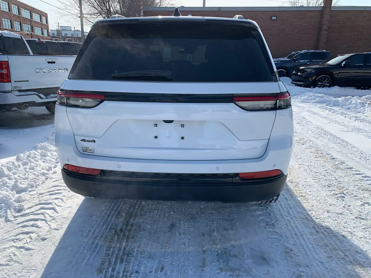 Jeep Grand Cherokee photo Jeep Grand Cherokee