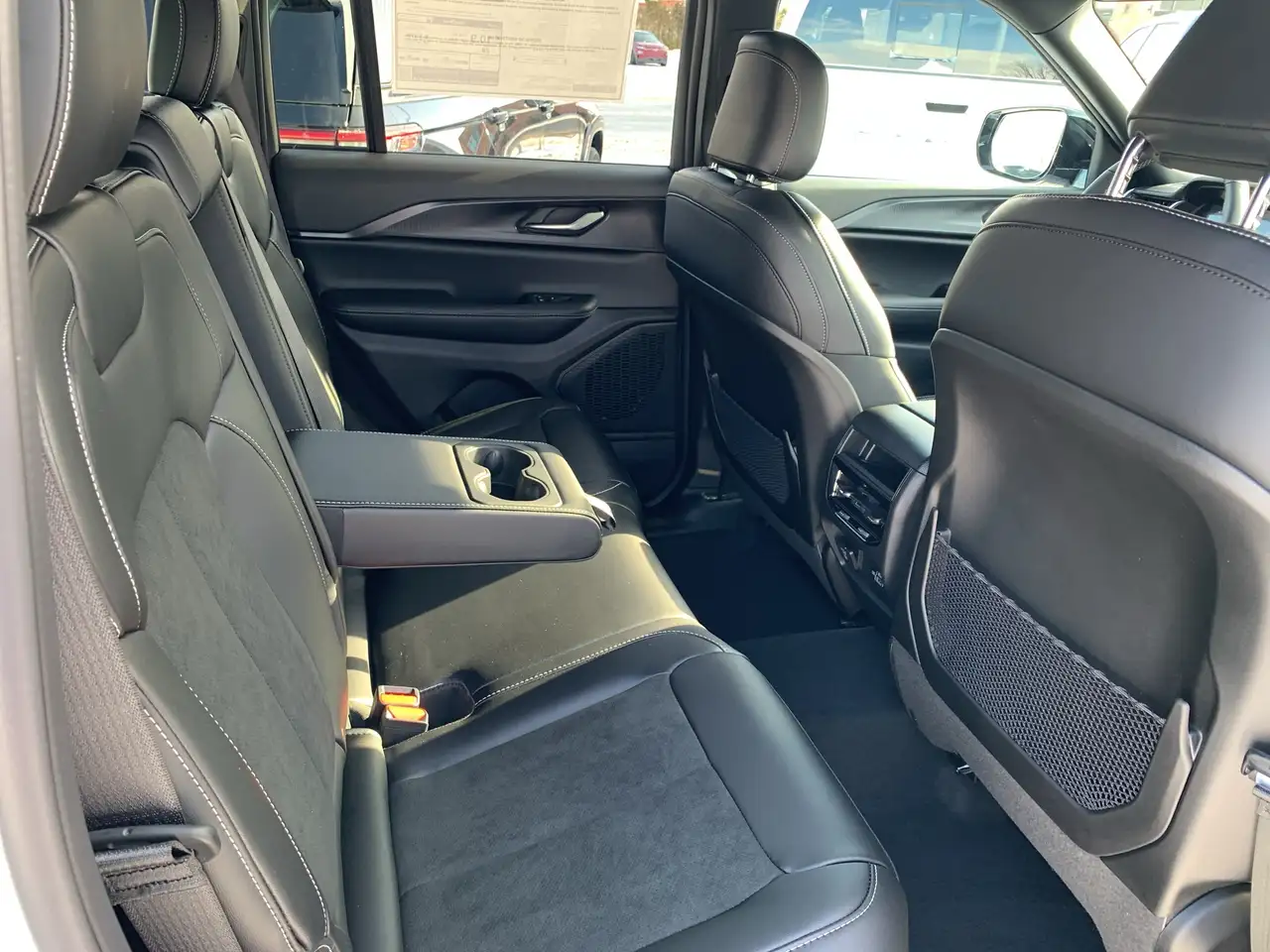 Jeep Grand Cherokee photo Jeep Grand Cherokee