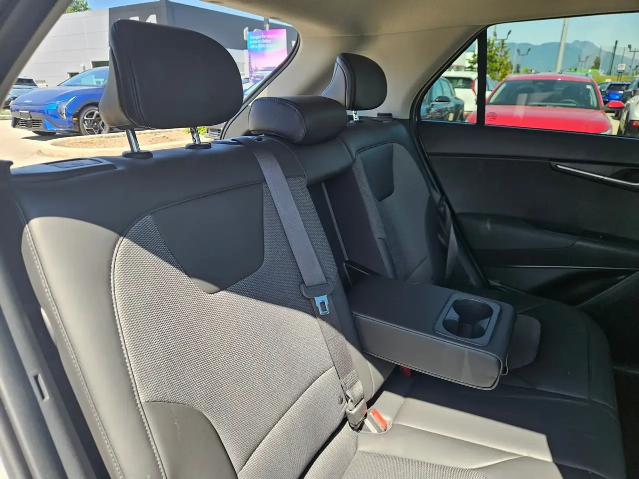 Kia Niro photo Kia Niro