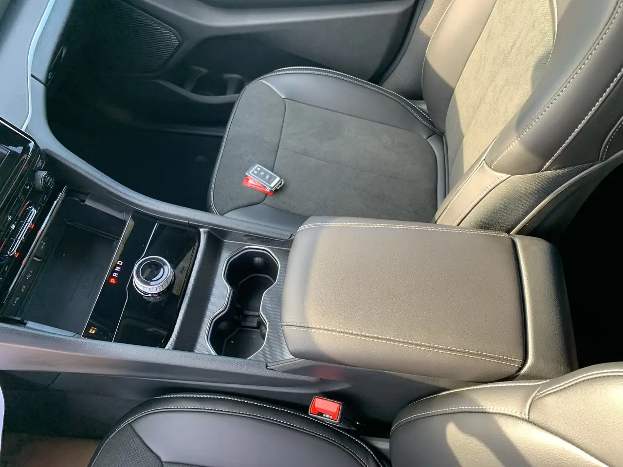 Jeep Grand Cherokee photo Jeep Grand Cherokee
