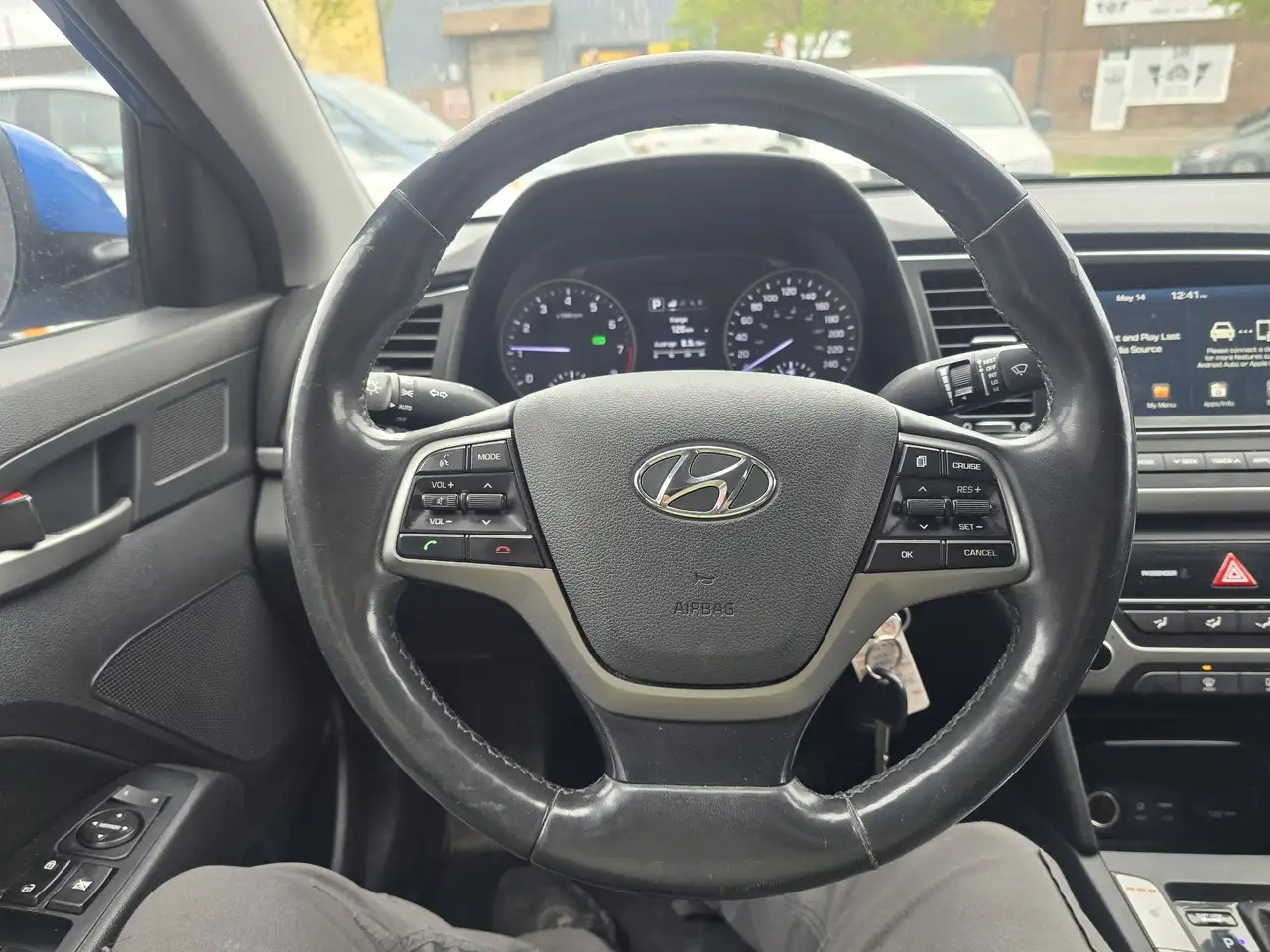 Hyundai ELANTRA снимка Hyundai ELANTRA