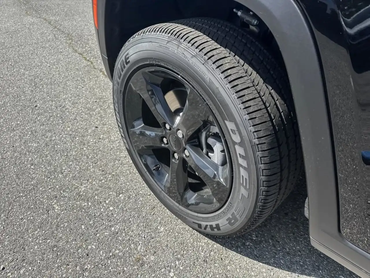 Jeep Grand Cherokee photo Jeep Grand Cherokee