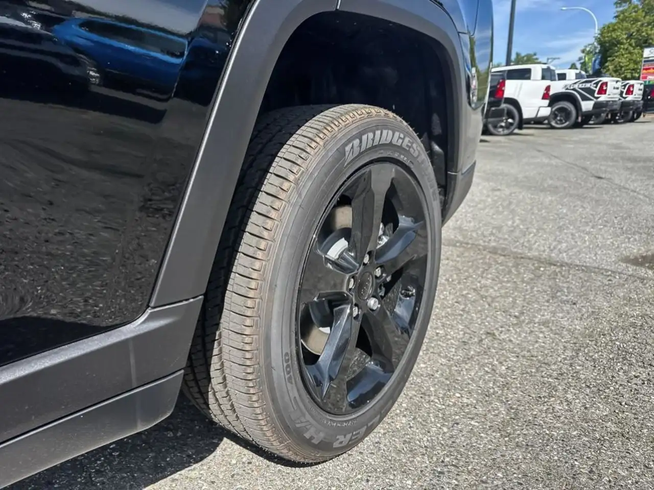 Jeep Grand Cherokee photo Jeep Grand Cherokee
