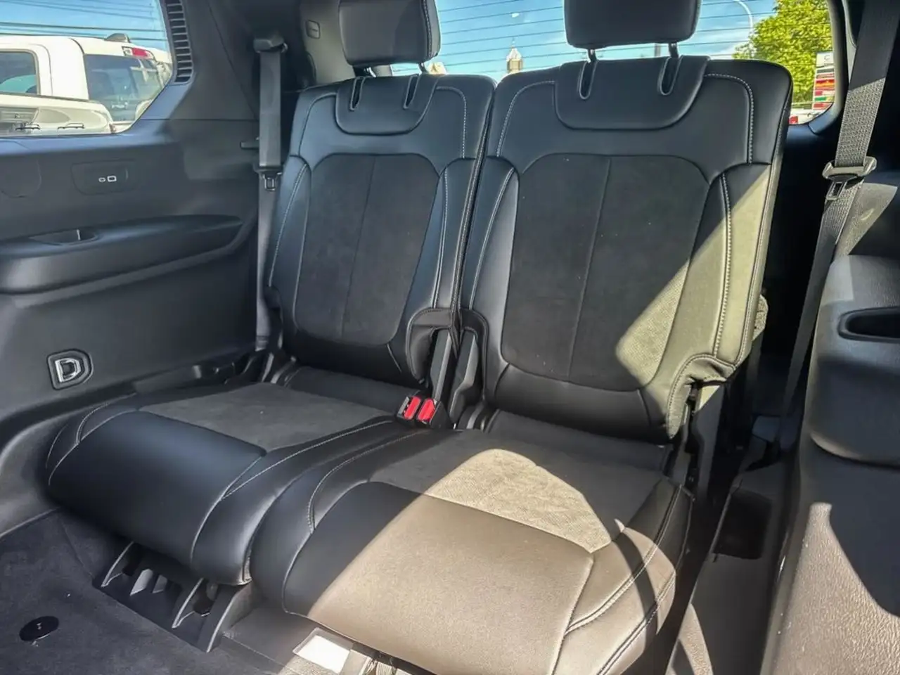Jeep Grand Cherokee photo Jeep Grand Cherokee