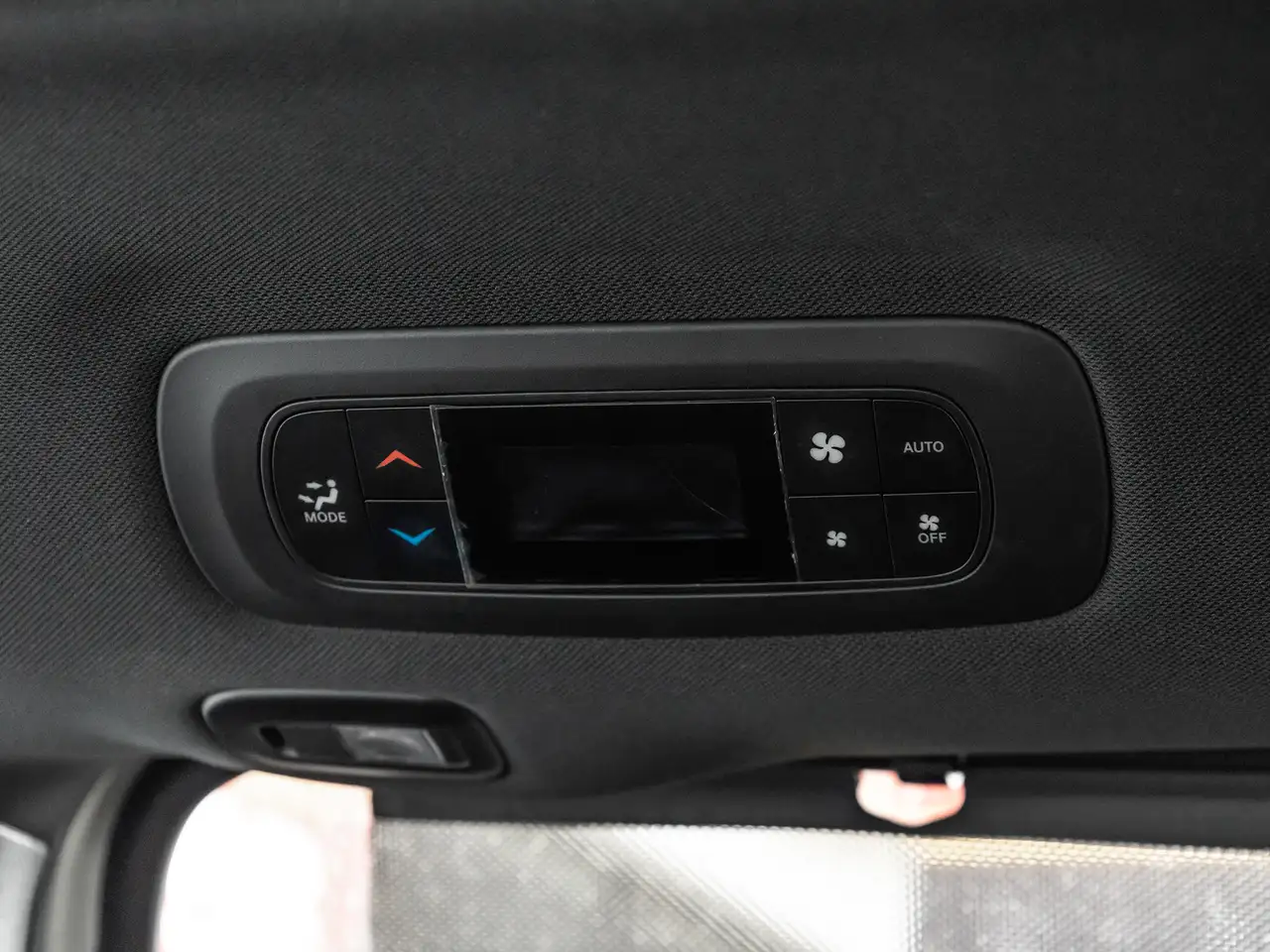 Chrysler Pacifica снимка Chrysler Pacifica