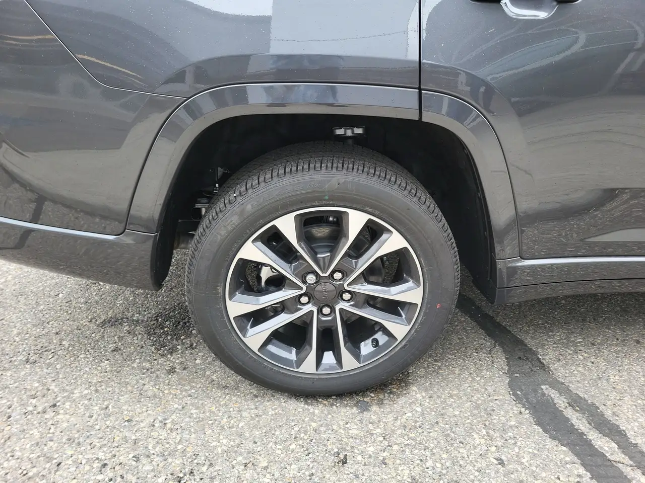 Jeep Grand Cherokee снимка Jeep Grand Cherokee