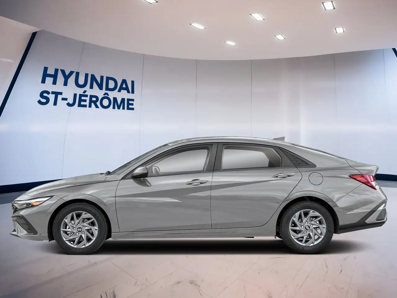Hyundai ELANTRA photo Hyundai ELANTRA