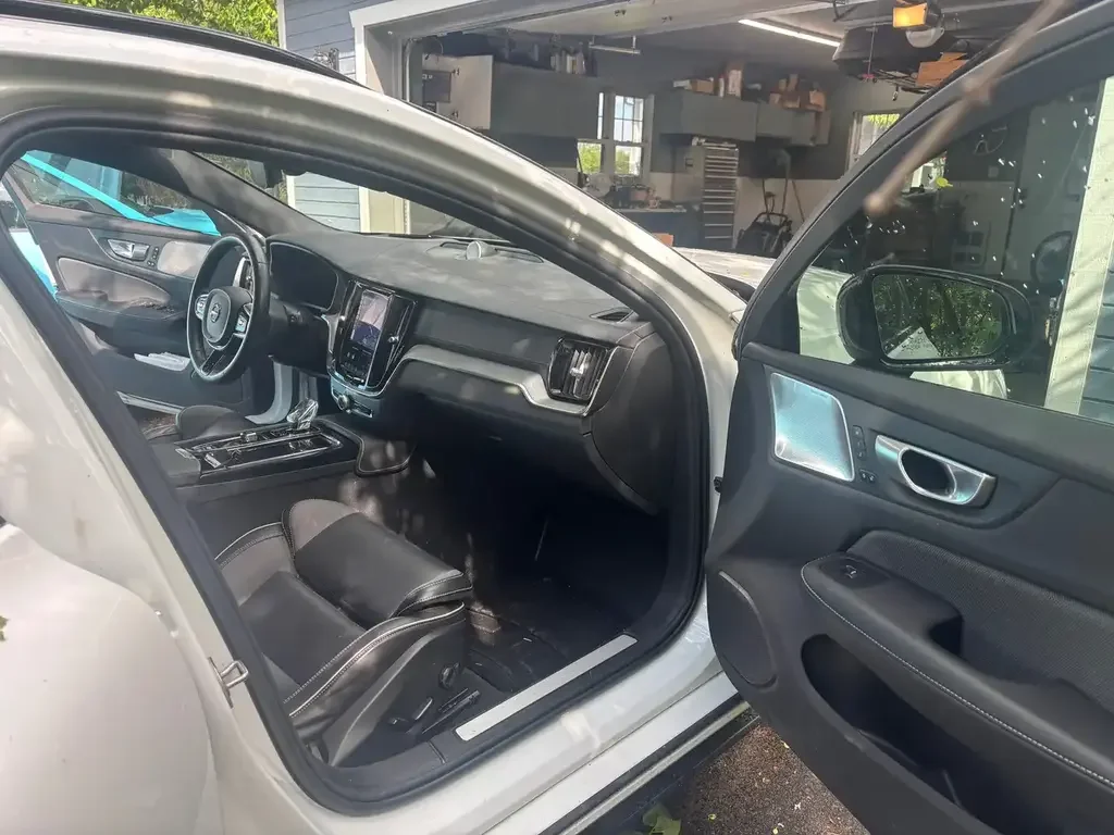 Volvo V60 снимка Volvo V60