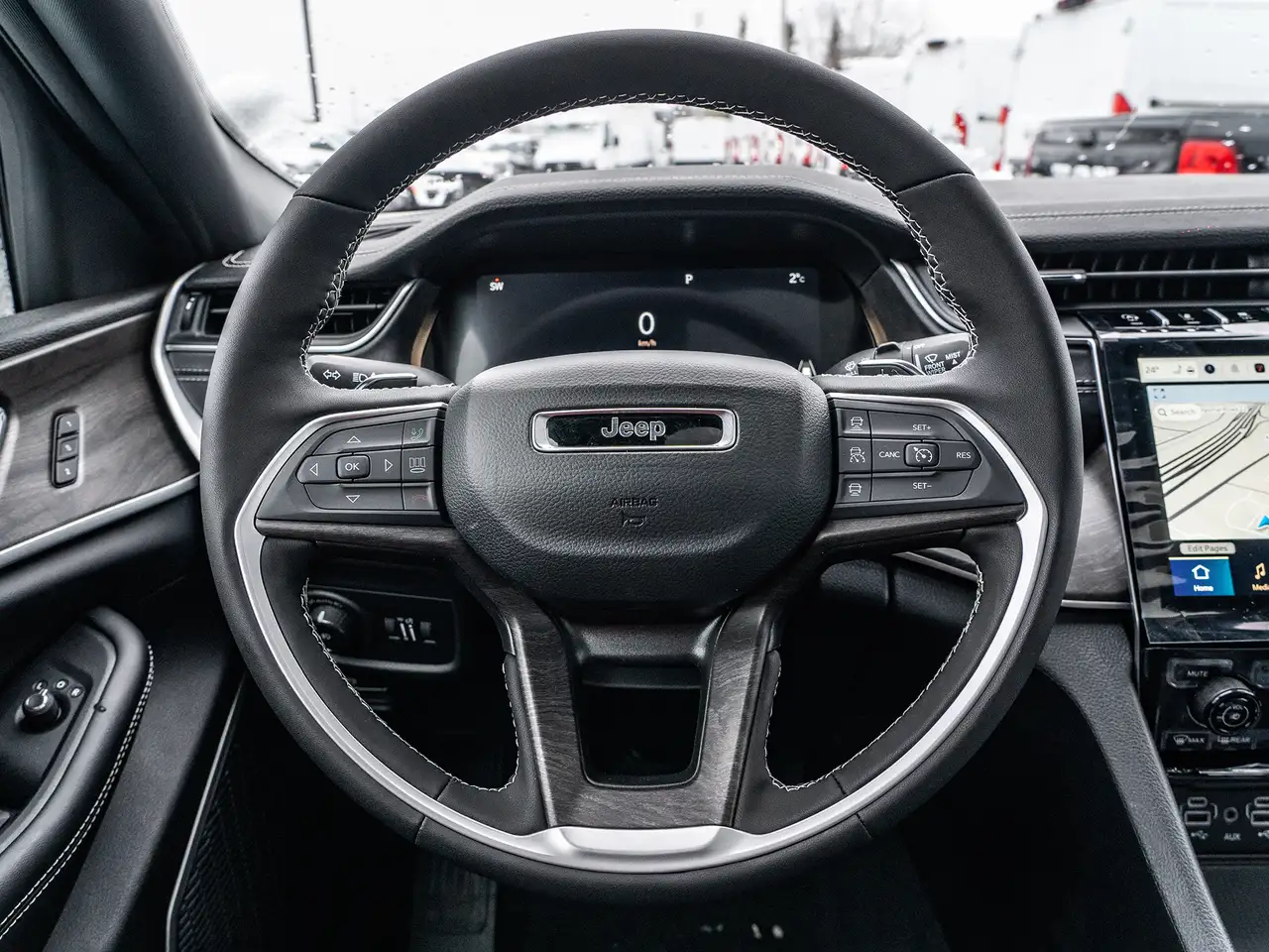 Jeep Grand Cherokee снимка Jeep Grand Cherokee