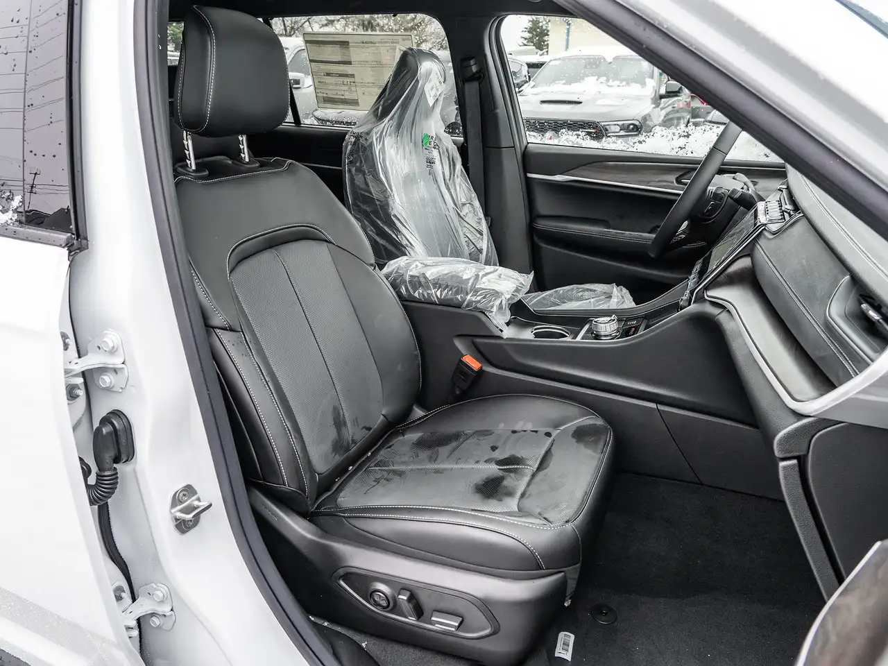 Jeep Grand Cherokee снимка Jeep Grand Cherokee