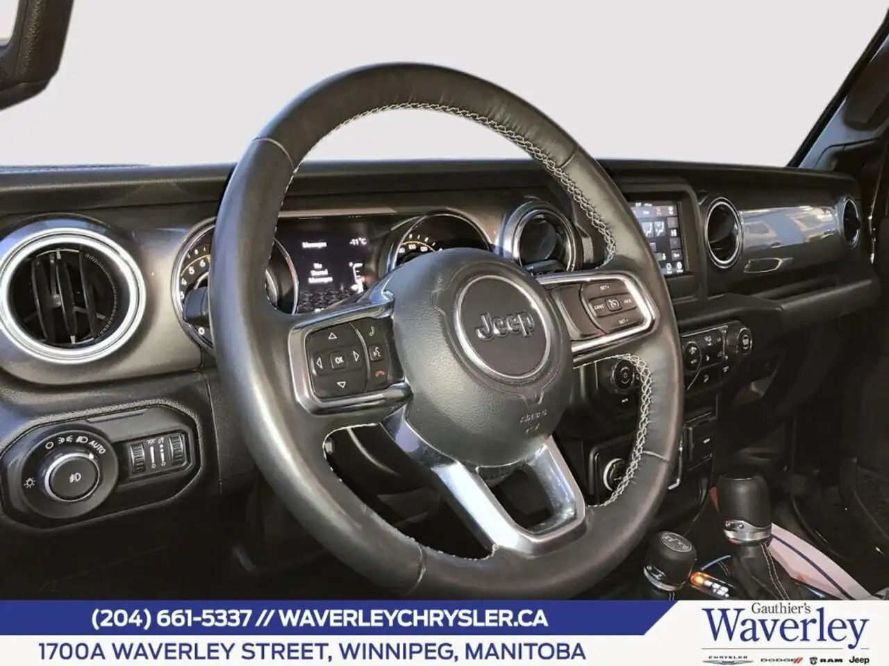 Jeep Wrangler photo Jeep Wrangler